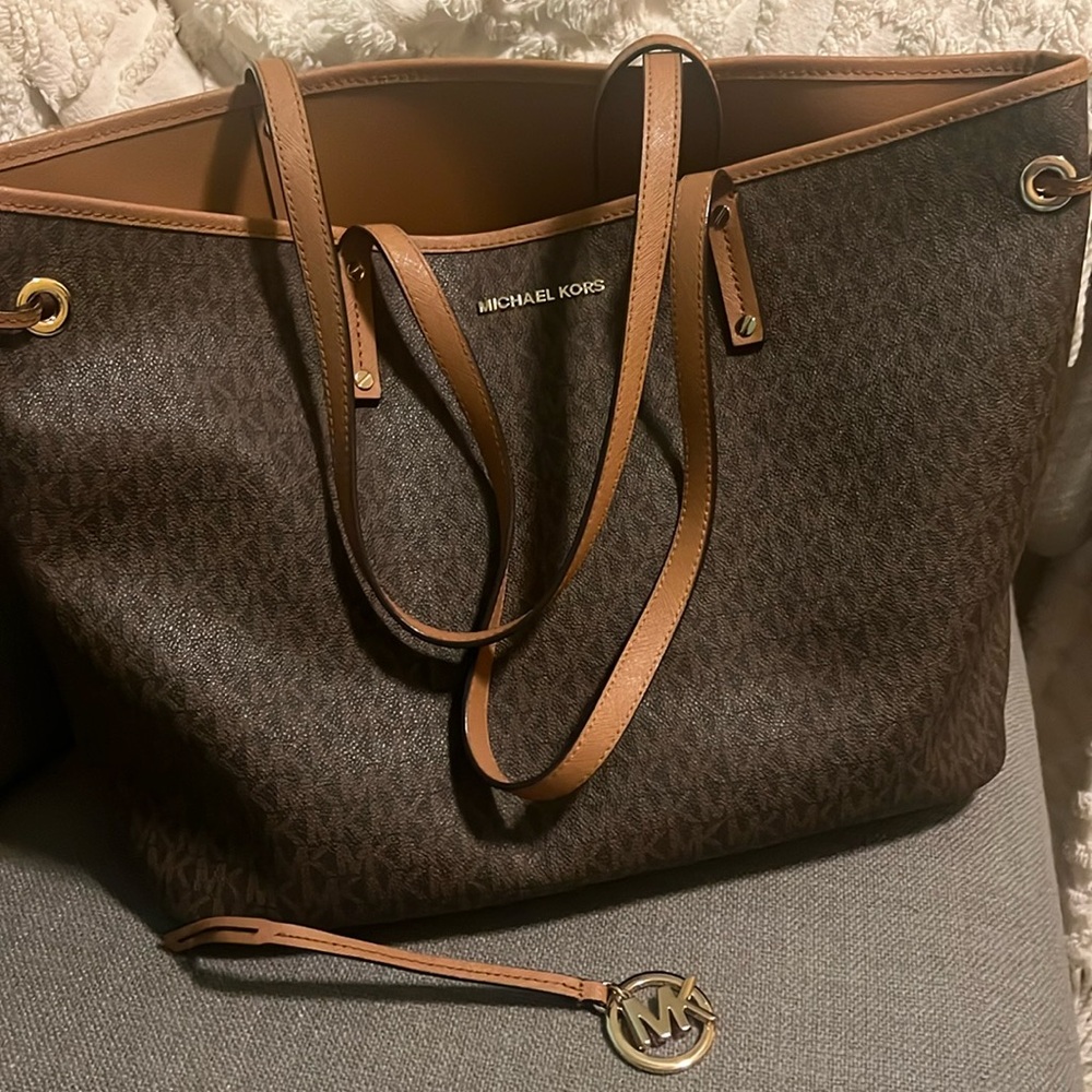 EUC Michael Kors Tote